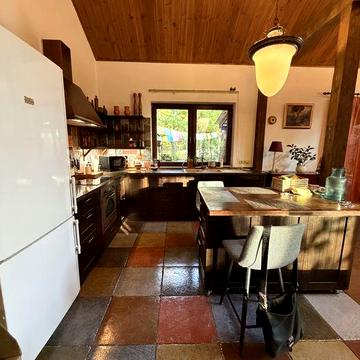 Оркнда котткджа ViP рівня в лісі, р-н Пуща-Водиця, 10 хв метро на авто