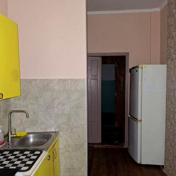 Сдам 1ком. 1/2эт. на пр.Ивана Мазепы(район Варуса), 8000гр.