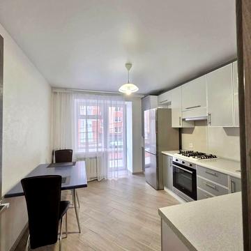 Рєпіна вул., 38