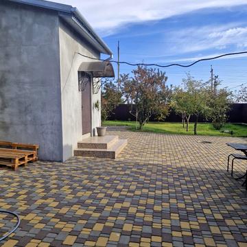 Туполєва, 1/24