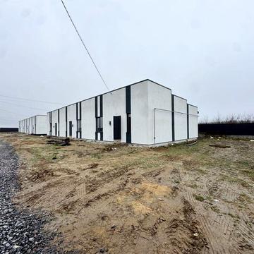 Одноповерховий таунхаус, квартира, з ділянкою