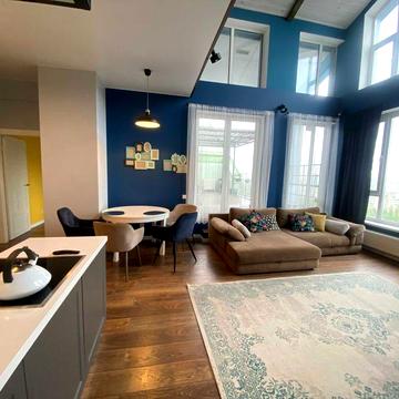 Оренда 3 к квартири з терасою Комфорт Таун