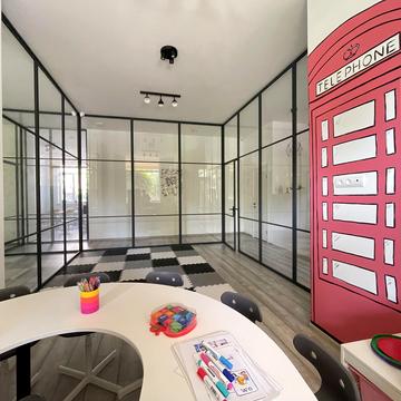 Боголюбова, 42