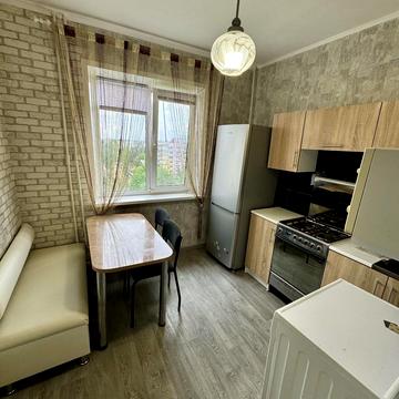 Професора Толока вул. (Маршала Чуйкова), 30