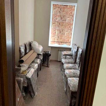 Продам 3-кімнатну квартиру на Інститутській 16 !