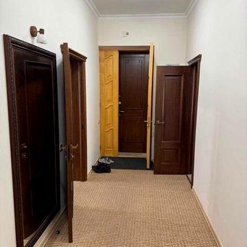 Продам 3-кімнатну квартиру на Інститутській 16 !