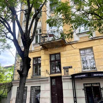 Щекавицька вул., 6