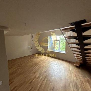 Продаж дворівневої квартири м. Сирець