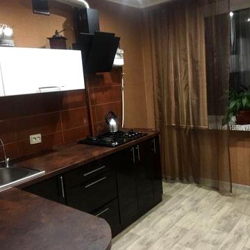 Терміново, без кмс, Двокімнатна квартира, центр, 4 /9 поверх