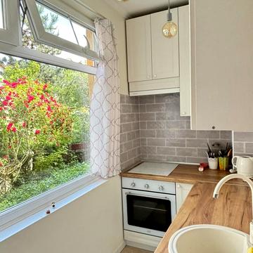 Харківська вул., 11