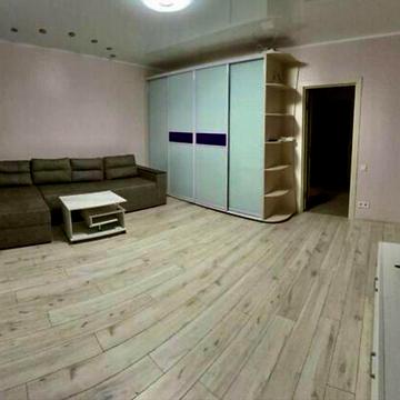 Сдаю 1 комнатгую квартируна НАМЫВЕ  в ЖК»Ривьера»