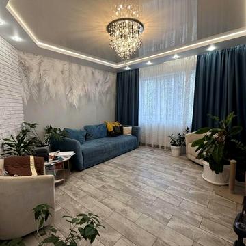 Юліана Матвійчука вул. (), 120