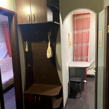 Продаю однокімнатну квартиру, буд.Незалежності 2А . Власник!