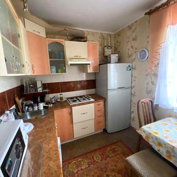 Продам 3 кімн кв , р-н зупинки (колишня Рад Армії)