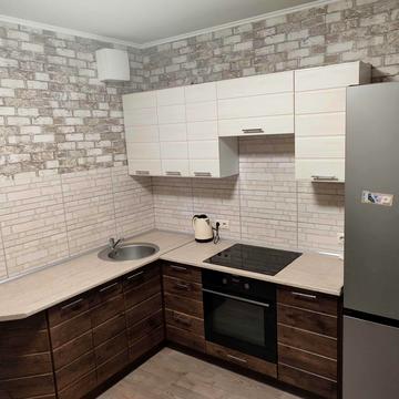 Бориса Гмирі вул., 18