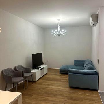 Гоголівська вул., 14