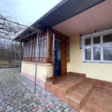 ПРОДАЖ приватного будинку с. Чорний ліс