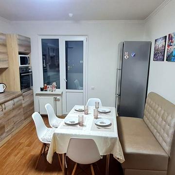 Бориса Гмирі вул., 14-Б