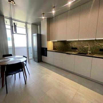 Сучасна 1-к, метро КПІ, Manhattan/Манхетен, пр.Берестейський 11, Цирк