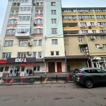 Продаж квартири в центрі міста