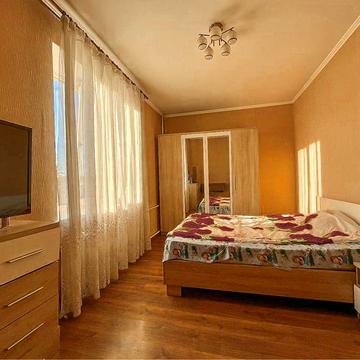 Сталінка!  3 кімнатна квартира в центральній частині міста, Пивзавод