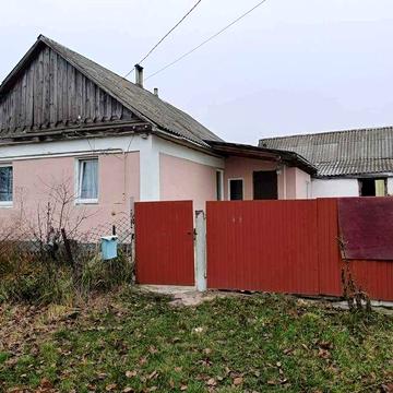 Продаю хату у селі Гульск