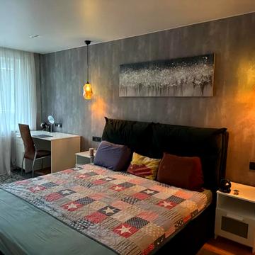 Академіка Янгеля вул., 8