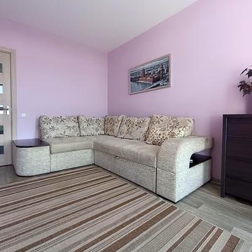 Луговська вул., 255