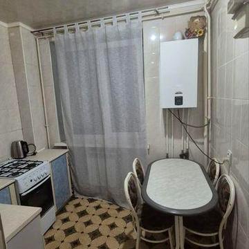 Сдам  2 к квартиру, с А.О, р-н Центра.