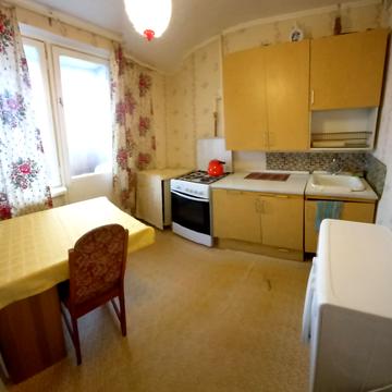 Павла Тичини просп., 13