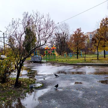 Селянська вул., 24