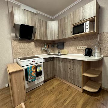 Каховська вул., 62-А