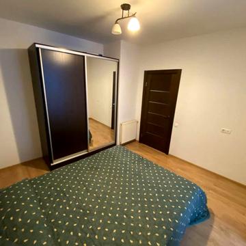 Залізнична вул., 19