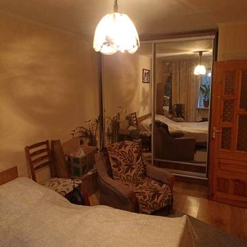 Продам квартиру 2х комнату м.Житомир  вул Леха Качиньского 5/1