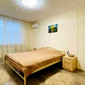 Продажа квартиры ул. Вишняковская, 4, м. Харьковская 10 мин. Позняки.