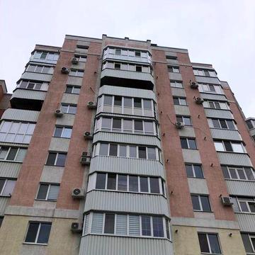 Продам квартиру в новому будинку з автономкою на Огнівці.