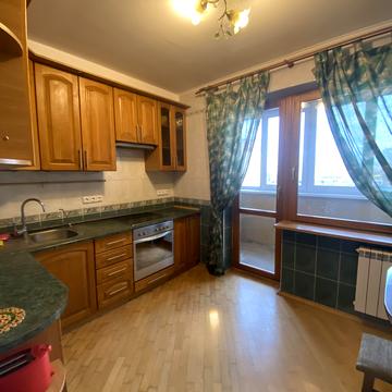 Рональда Рейгана вул., 3