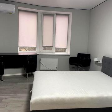 Героїв Небесної Сотні просп., 16/10