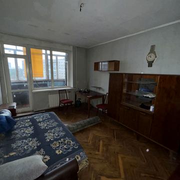 Лісовий просп., 8