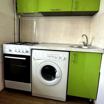 Мілютенка вул., 46