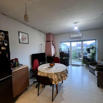 Богдана Хмельницкого вул., 1Є