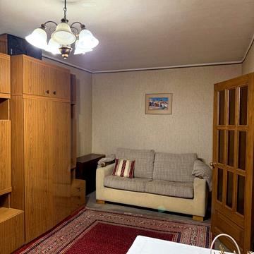 Патріотів вул., 98