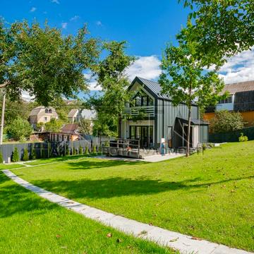 Лугова вул., 5