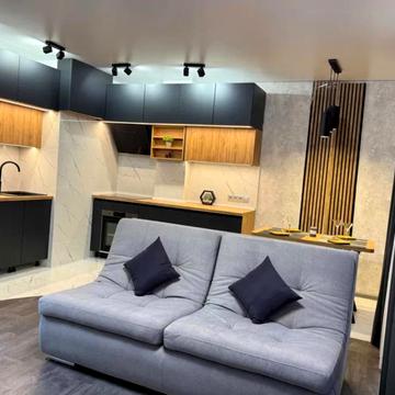 Героїв Харкова просп. (Московський), 162