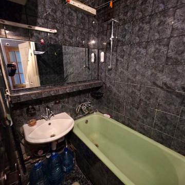 Продам 3-х кім, Дніпровський р-н, проспект Романа Шухевича 30-А