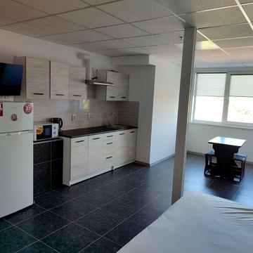 Здам однокімнатну квартиру на початку міста.