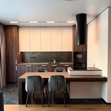 Саперне Поле вул., 5