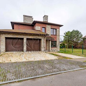 Лісова вул.