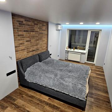 Набережна Перемоги вул., 124-А