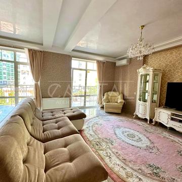 Дегтярна вул., 19